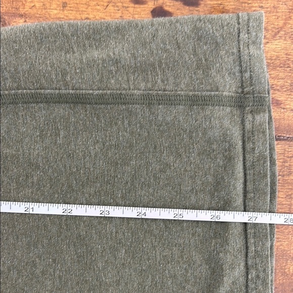 Lululemon Long Sleeve Olive Green Henley Shirt Men's Large Sports Athlete Hike - Picture 8 of 8